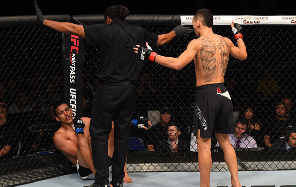 Холлоуэй обвиняет Оливейру в симуляции травмы и ищет реванш после UFC 318